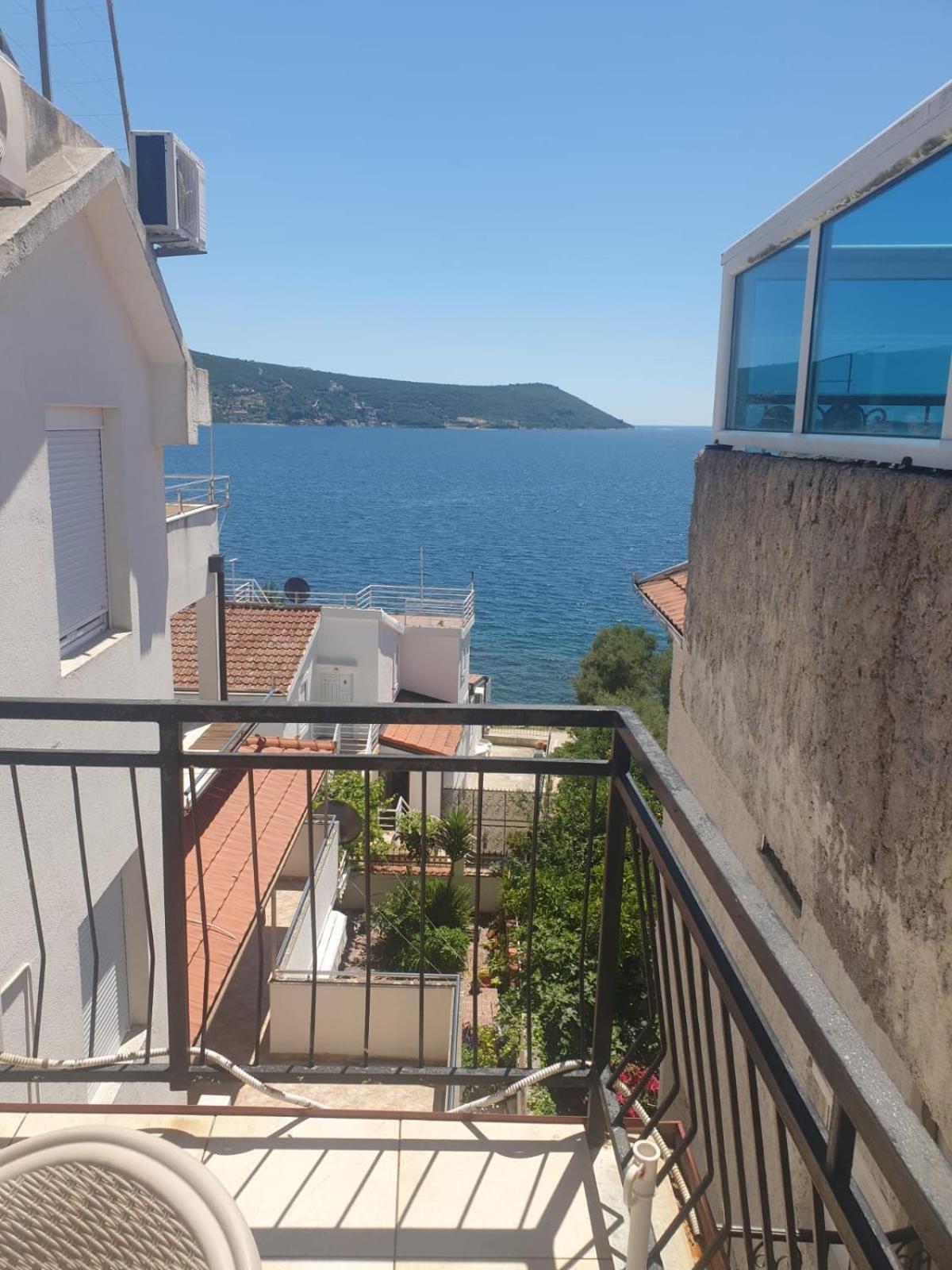 Sea View Apartments Herceg Novi Luaran gambar