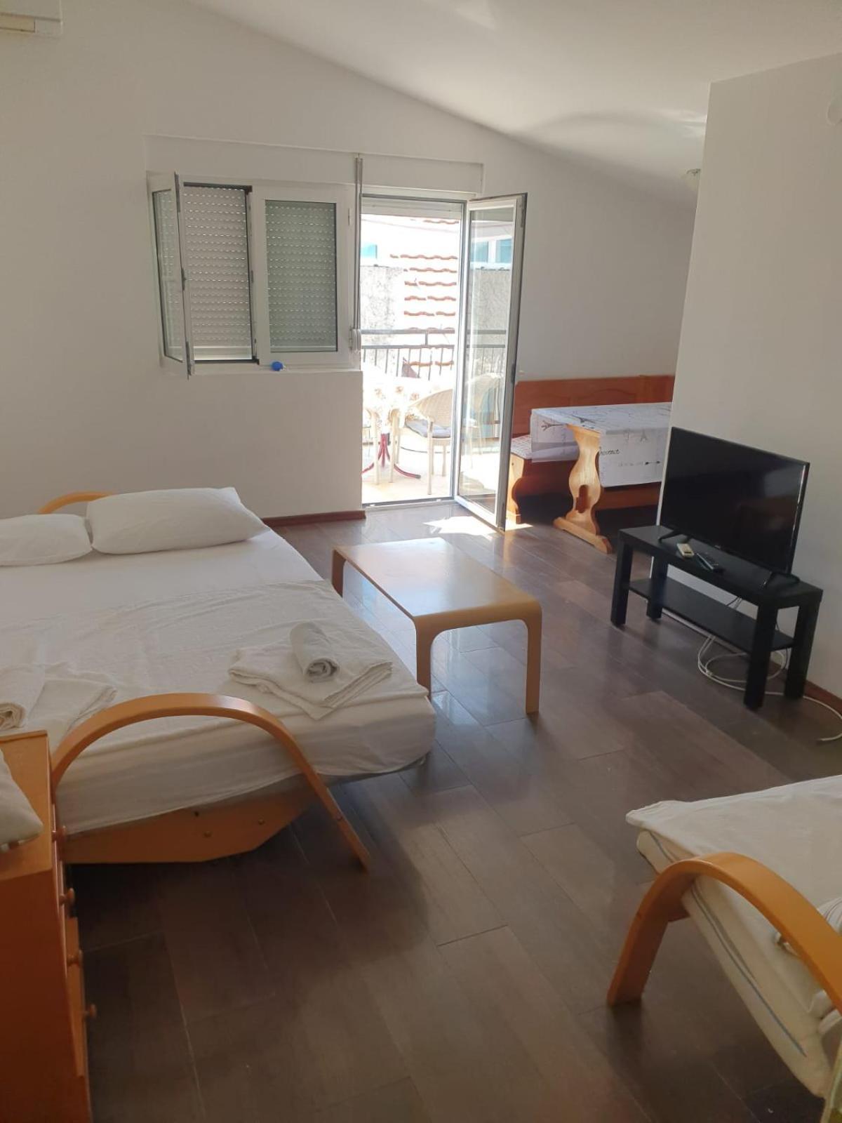 Sea View Apartments Herceg Novi Bilik gambar